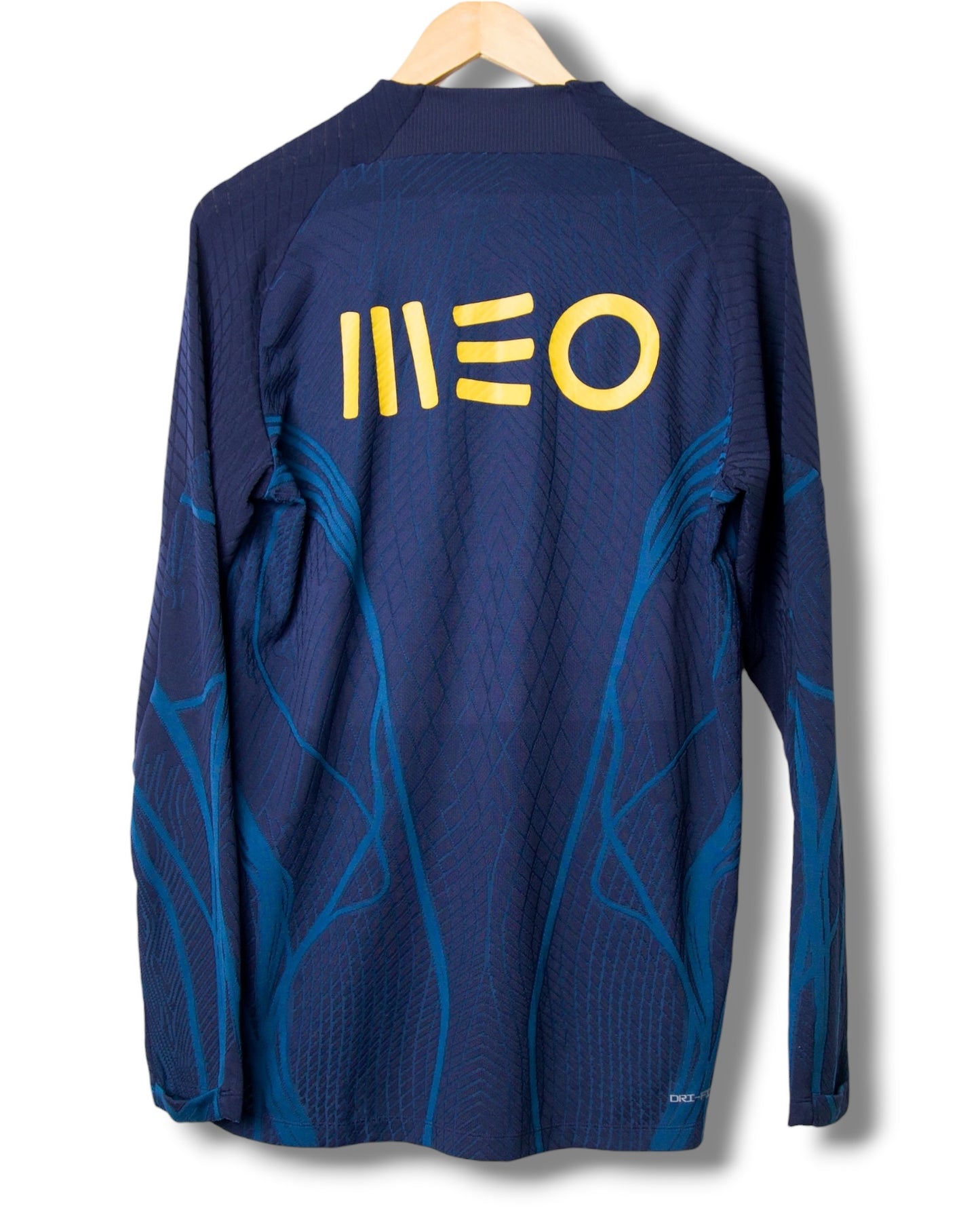 Portugal 2022 1/4 Zip Shirt (L)