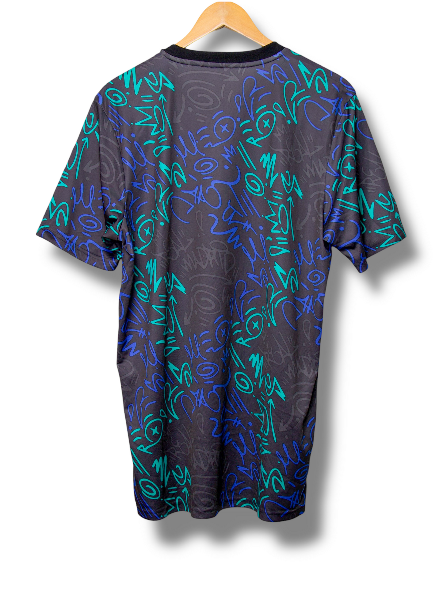 Real Madrid 2021/2022 Pre Match Shirt (L)