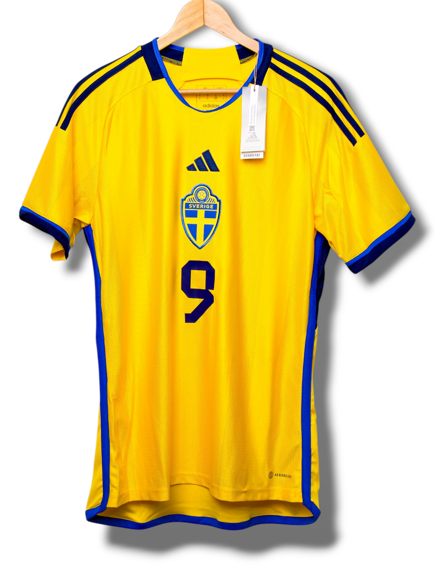 Zweden 2022 Thuis Shirt Isak #9 (M)