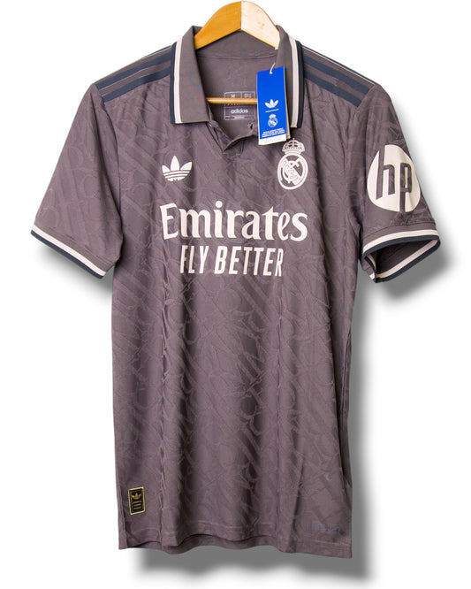 Real Madrid 2024/2025 Derde Shirt (L)