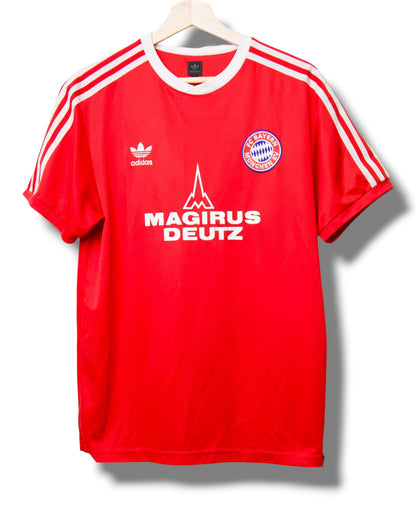 Bayern Munchen 2010/2011 Retro Shirt (M)