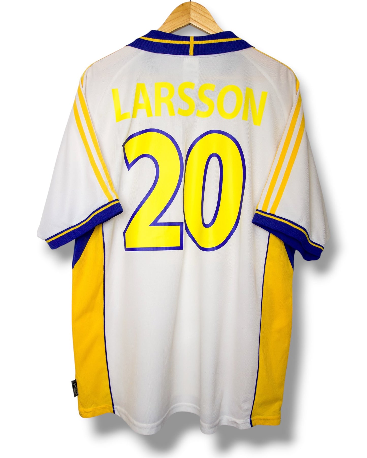 Zweden 2000 Uit Shirt Larsson #20 (XL)