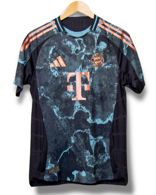 Bayern Munchen 2024/2025 Uit Shirt (M)