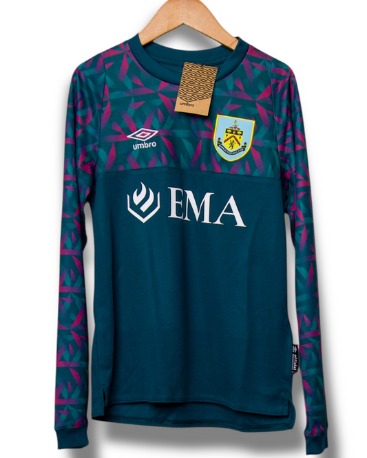 Burnley 2022/2023 Keeper Shirt (134)